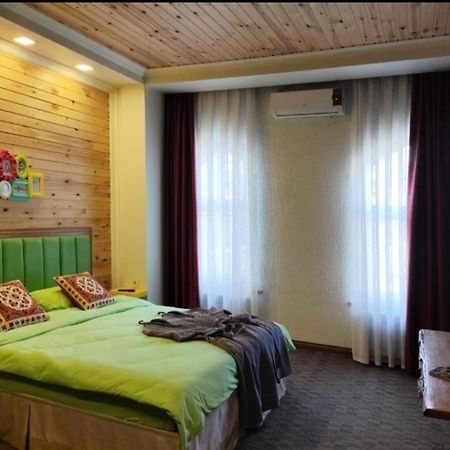 Hotel Strelets à Bichkek Extérieur photo