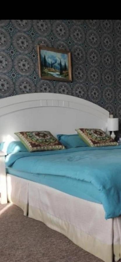 Hotel Strelets à Bichkek Extérieur photo
