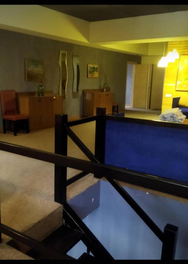Hotel Strelets à Bichkek Extérieur photo