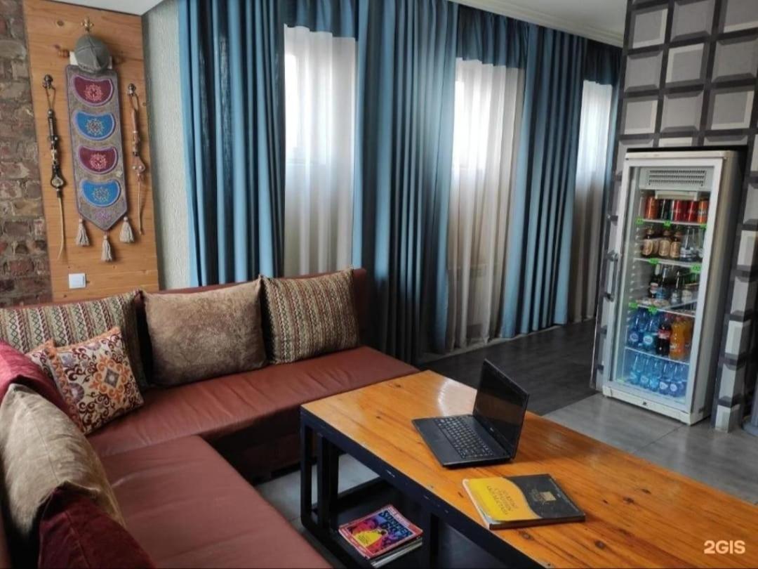 Hotel Strelets à Bichkek Extérieur photo